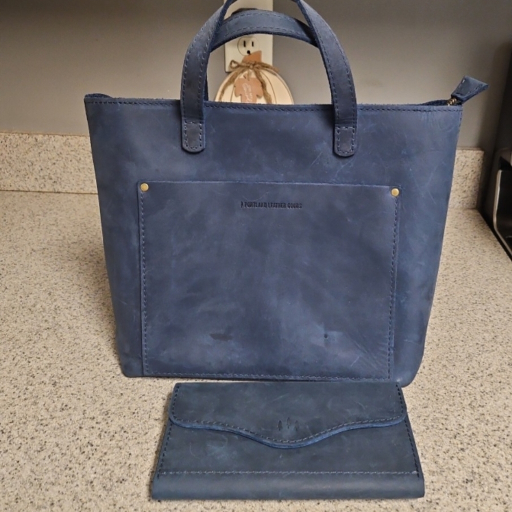 Portland Leather Goods Tote Bag Blue with Wallet Set Zipper Accent